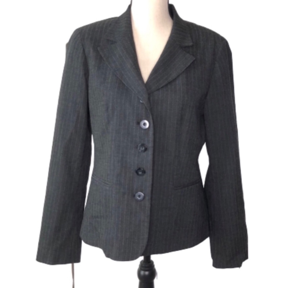 Van Heusen Gray Pinstripe Single Breasted Blazer medium